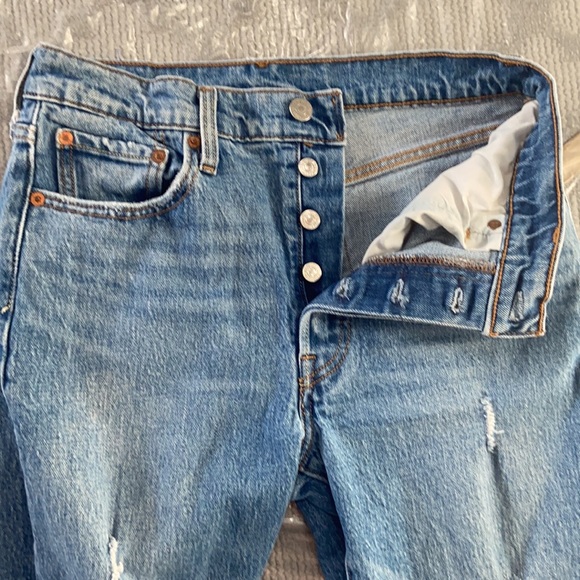 Levi’s Jeans - Picture 3 of 6